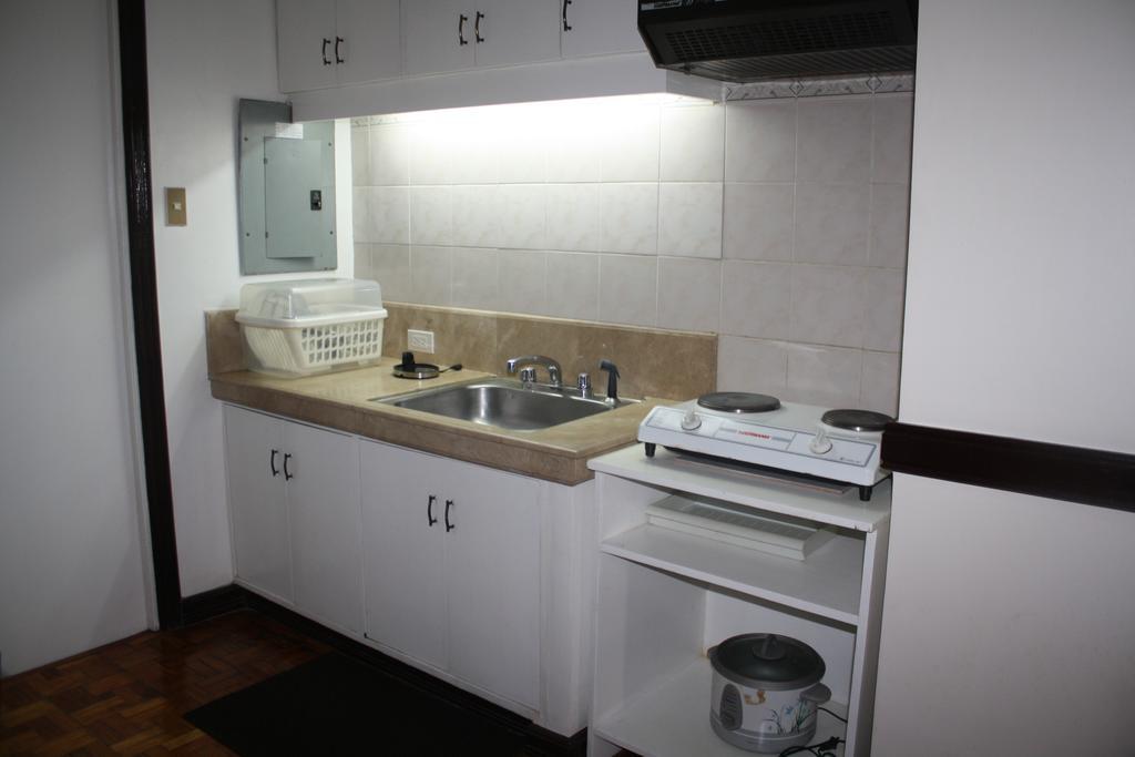 Perla Mansion Hotel Makati City Ngoại thất bức ảnh