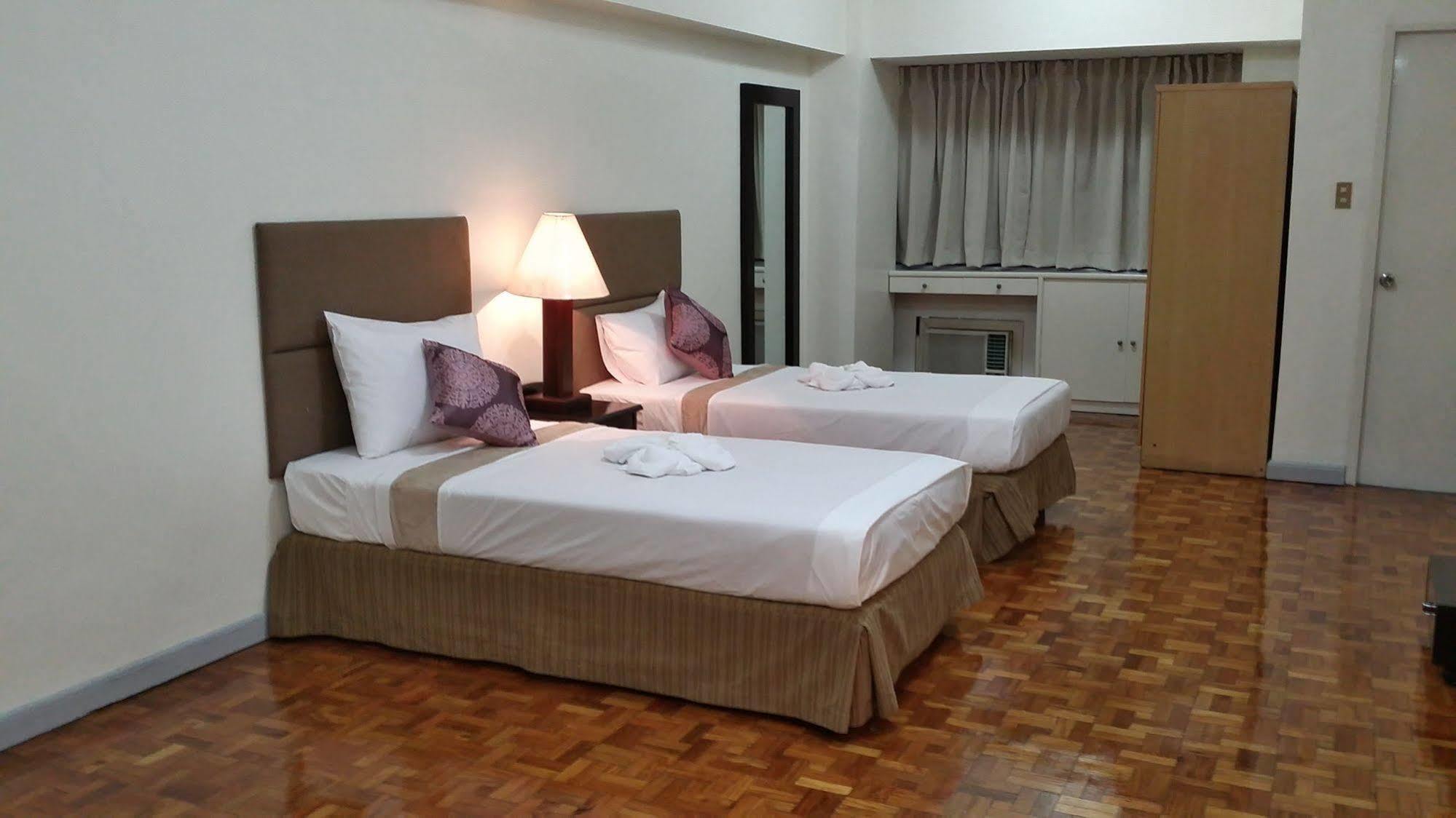 Perla Mansion Hotel Makati City Ngoại thất bức ảnh